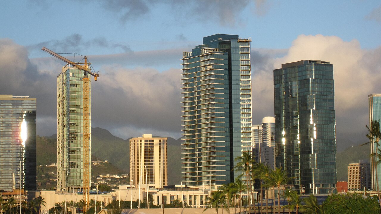 Honolulu: Skyline from Kaka'ako Waterfront Park, Honolulu 03